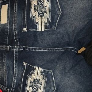 Women's Dark Blue Jeans with Embroidered Pockets
